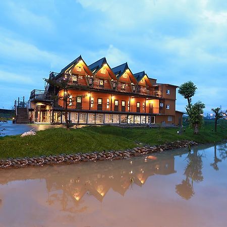 Artisan Hostel Toucheng Exterior foto